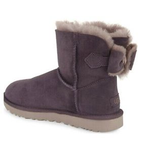 ugg naveah boots